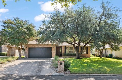 Photo of 167 Turkey Run, Meadowlakes, TX 78654 (MLS # 175478)