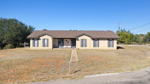 Photo of 2510 Oak Trail, Horseshoe Bay, TX 78639 (MLS # 175535)