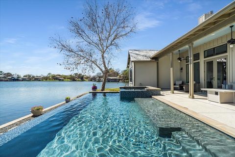 Photo of 701 Woodland Hills, Granite Shoals, TX 78654 (MLS # 176986)