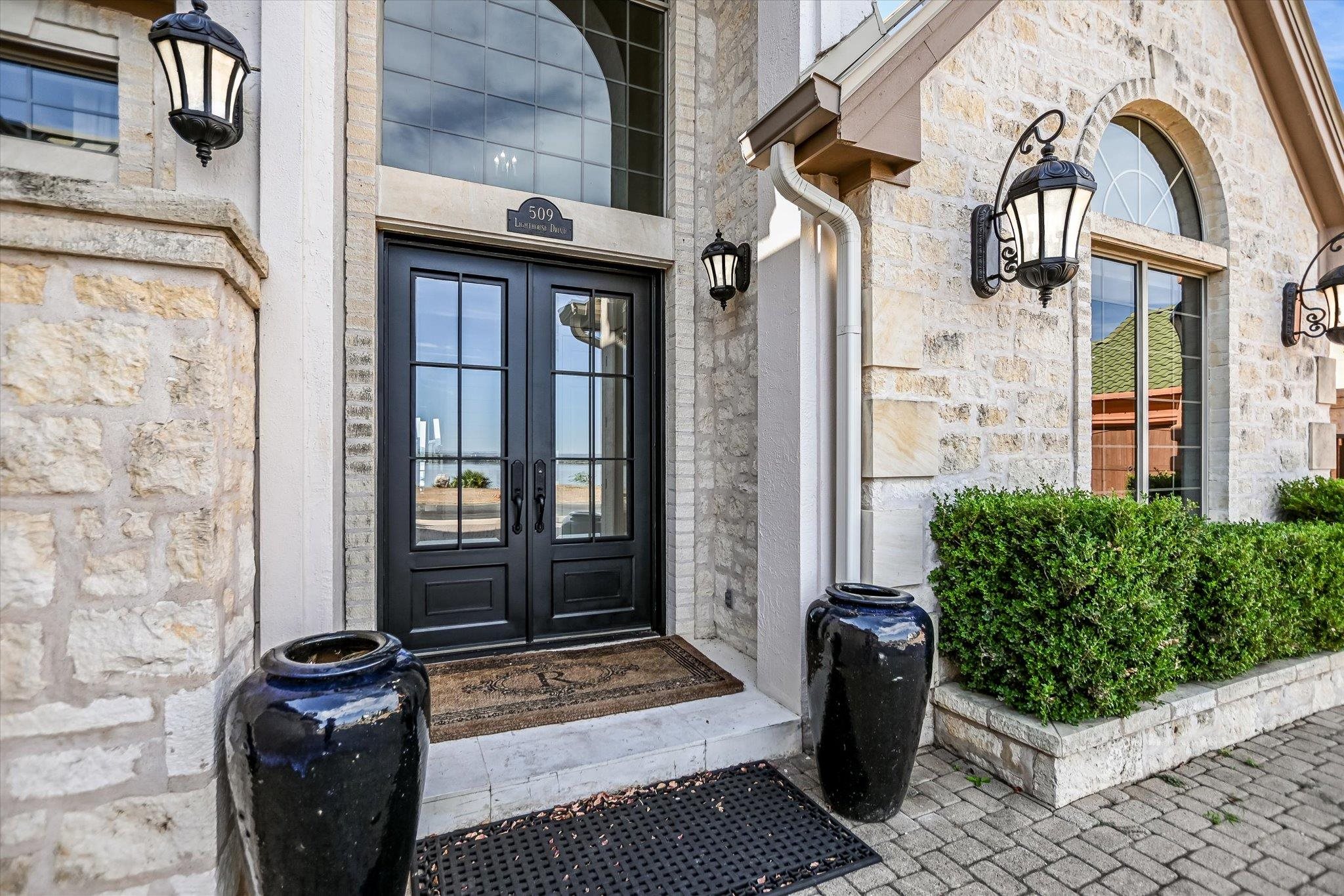 509 Lighthouse Drive