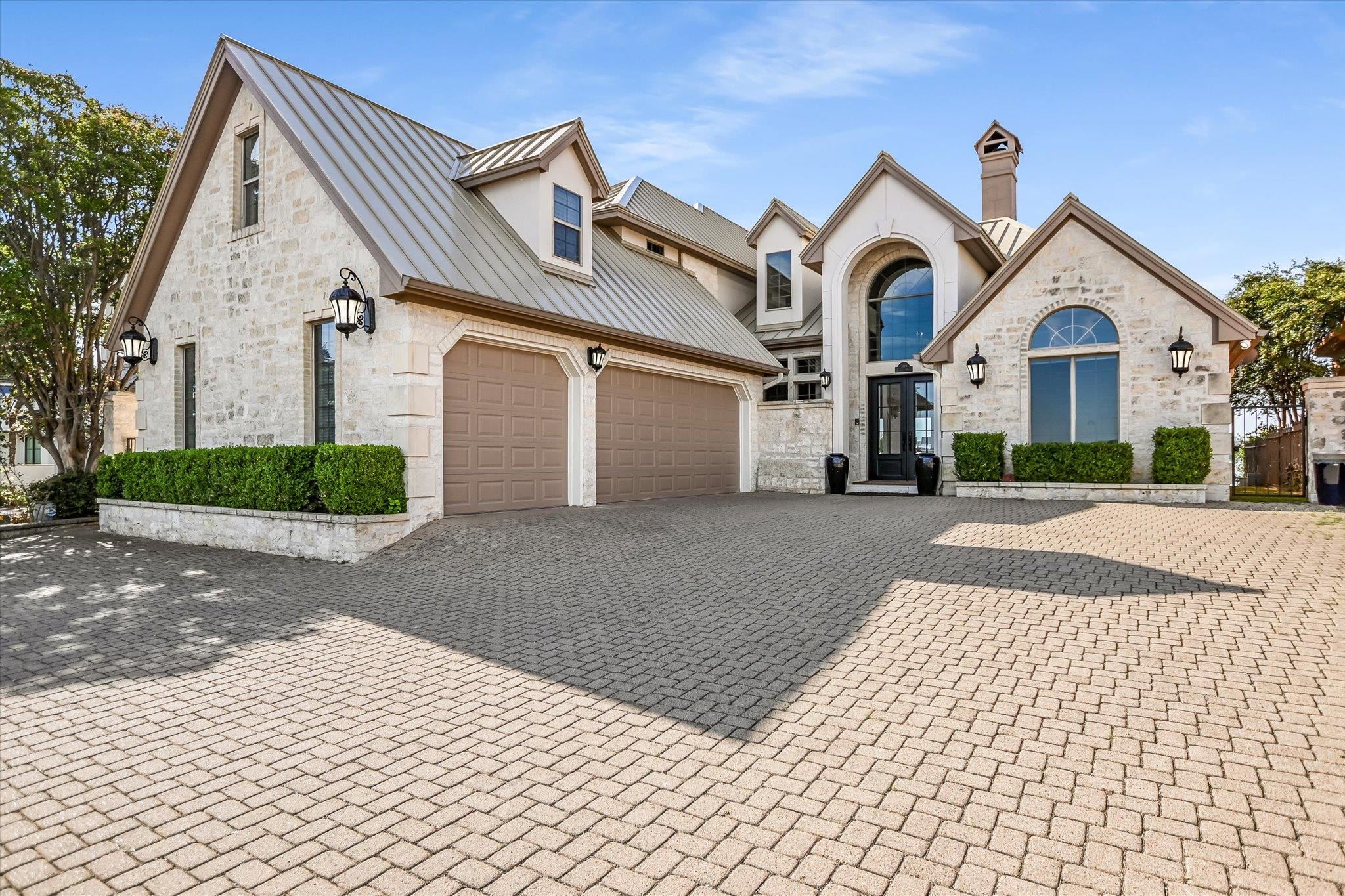 509 Lighthouse Drive