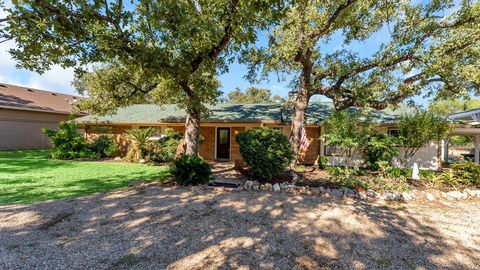 Photo of 105 Agarita Dr, Burnet, TX 78611 (MLS # 175529)