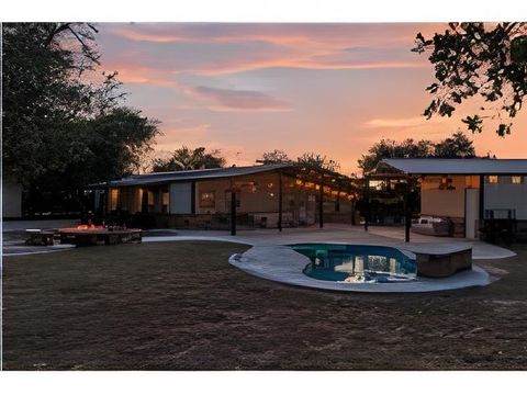 Photo of 310 Thomas Road, Burnet, TX 78611 (MLS # 175477)