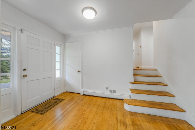 638 River Rd