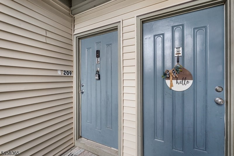 209 Spruce Hills Dr