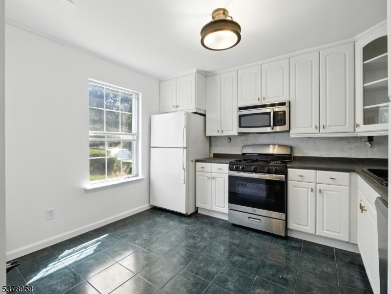 206 Ash Ct