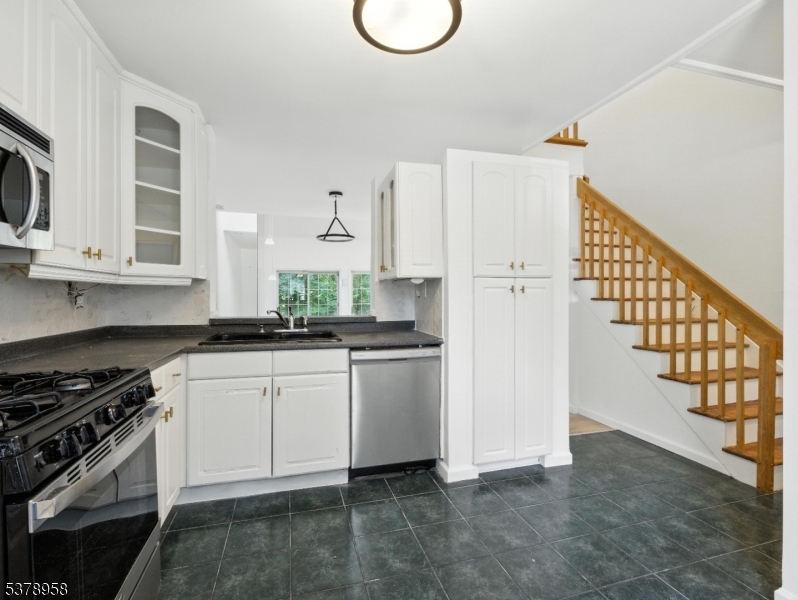 206 Ash Ct
