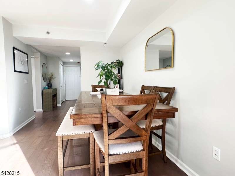 406 Jefferson Court PH6