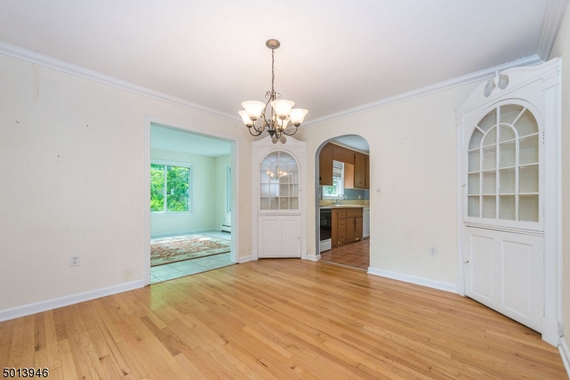 329 Morris Ave