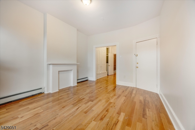 147 New York Ave 2L