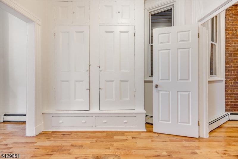 147 New York Ave 2L