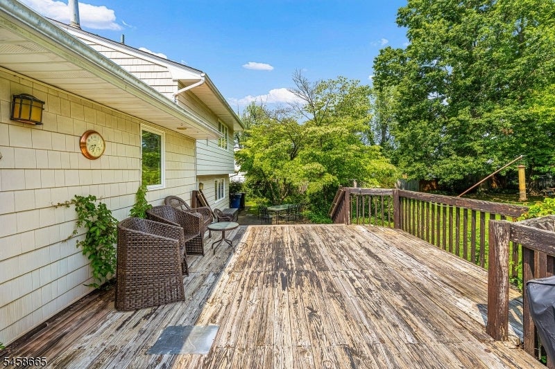 12 Cedar Grove Pl