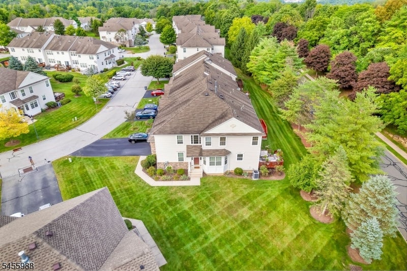 40 Indian Field Dr