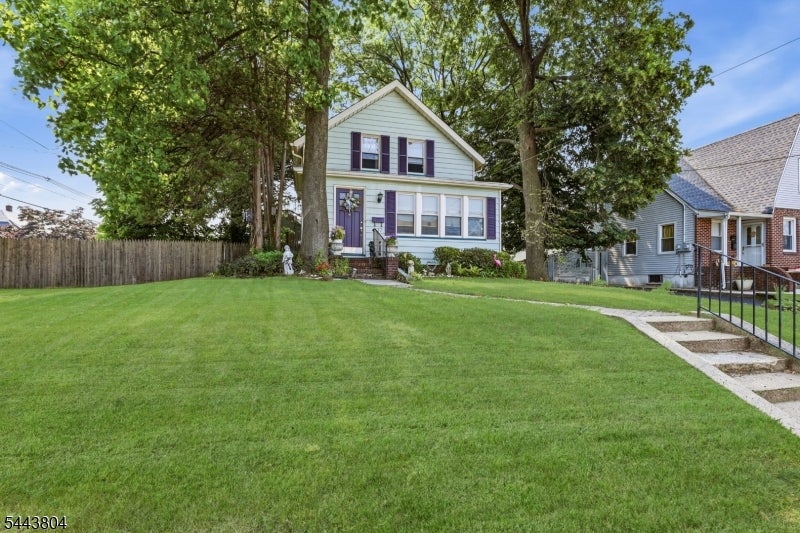 237 Broughton Ave