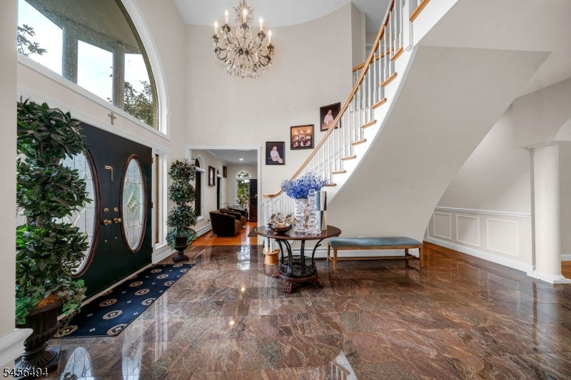 15 Bromley Court