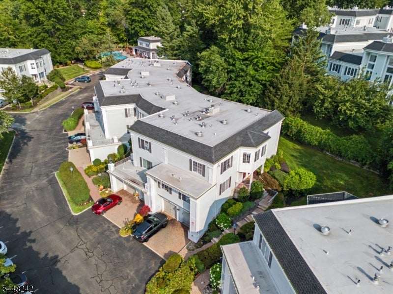 230 Riveredge Dr