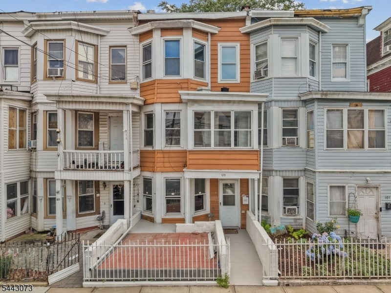 97 Sherman St
