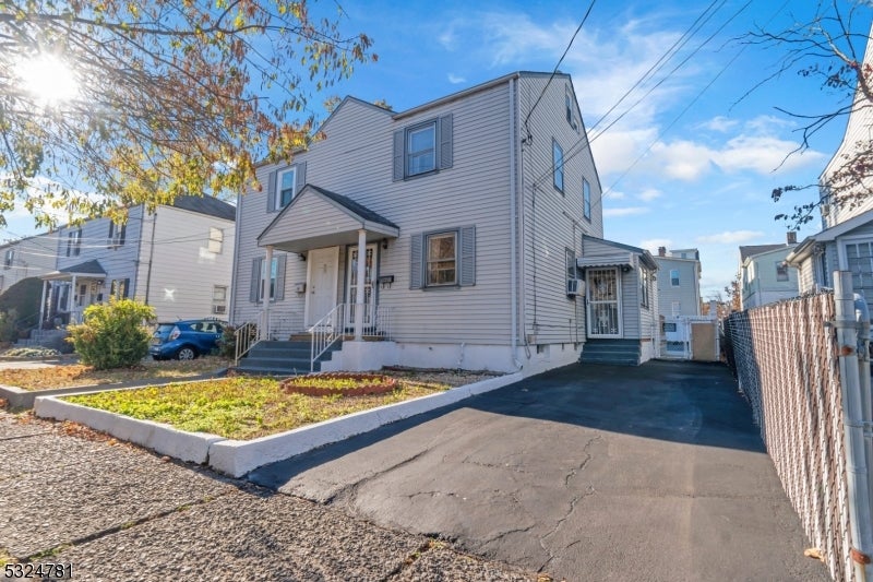 237 N 17th St