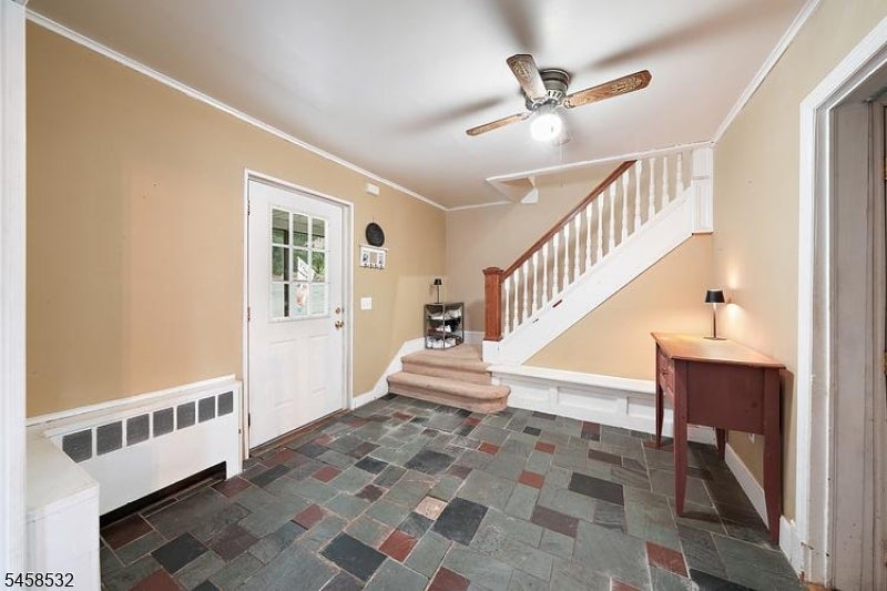 62 Vreeland Ave