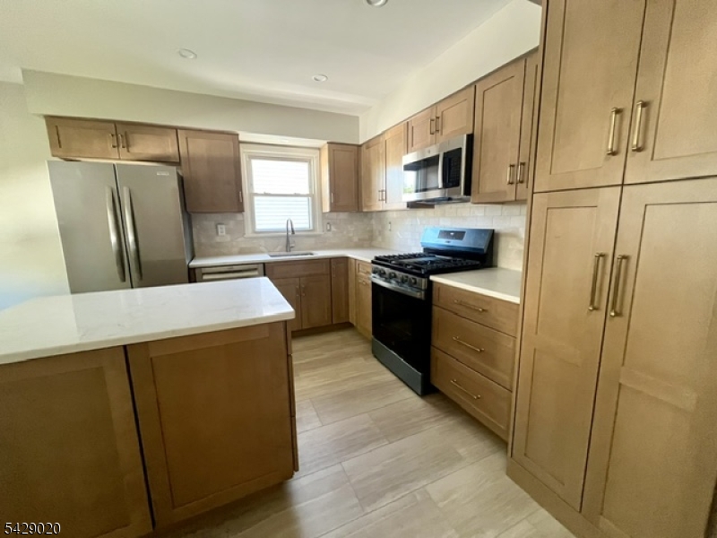 149 8Th Ave 2