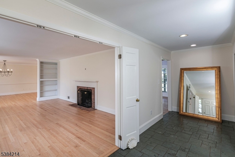 325 Mountain View Rd