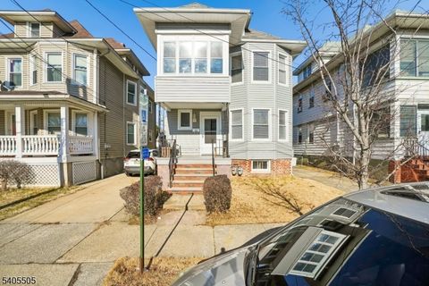 18 E 2Nd St Clifton City NJ 07011