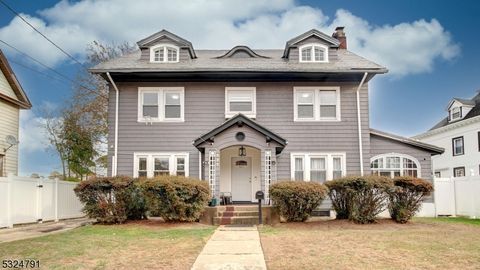 Photo of 519 Westminster Ave, Elizabeth, NJ 07208 (MLS # 3994386)