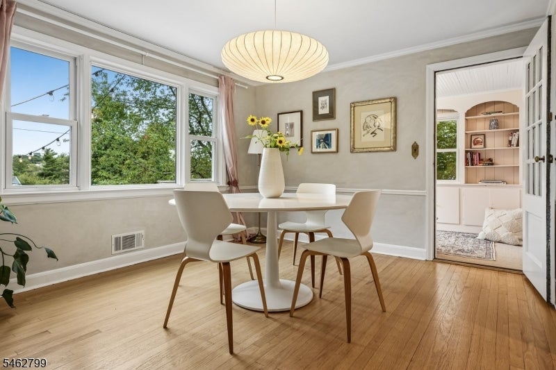 25 Silver Spring Rd