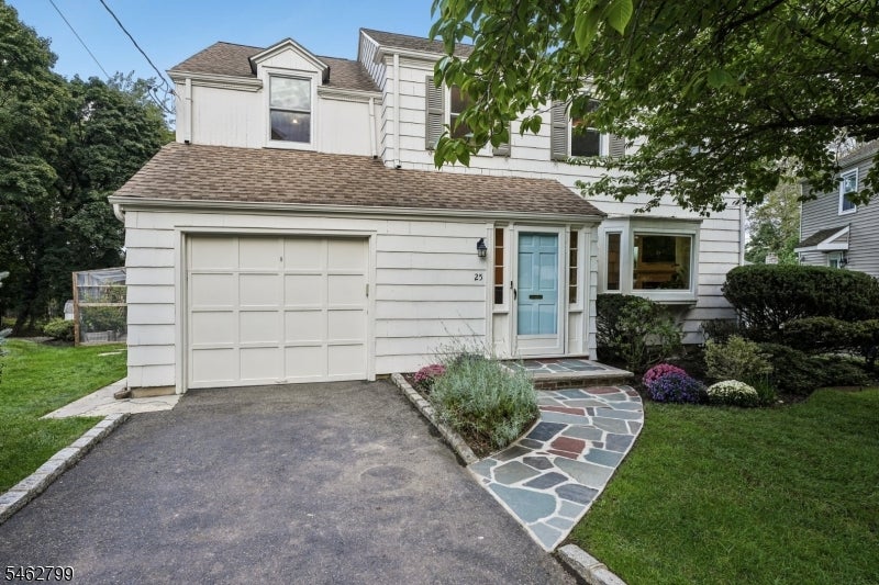 25 Silver Spring Rd