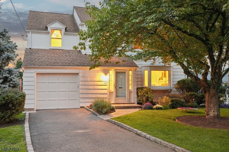 25 Silver Spring Rd