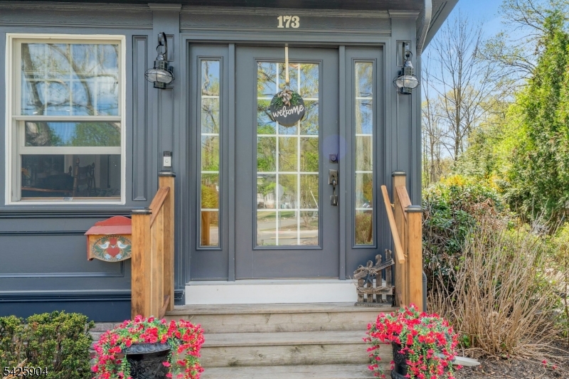 173 Myrtle Ave