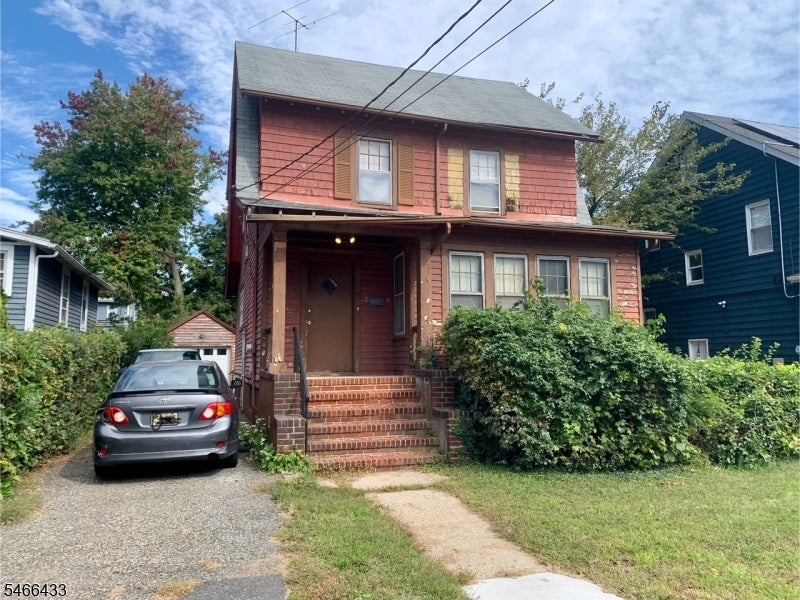 59 Yale Ave