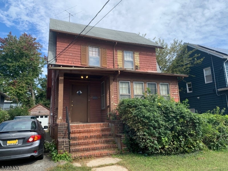 59 Yale Ave