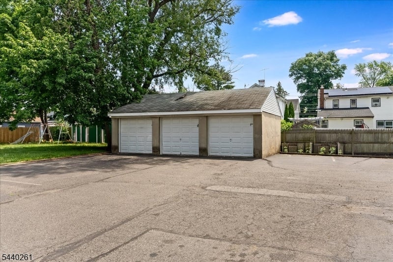 112 Westervelt Ave