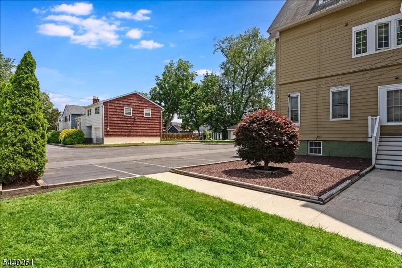 112 Westervelt Ave