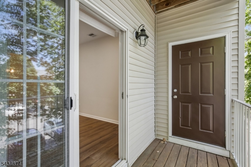 144 Barrister Dr 144