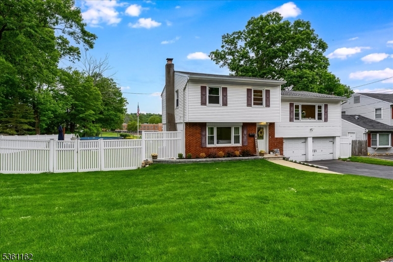 28 Sagamore Trl