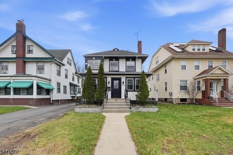 106 Freeman Ave East Orange City NJ 07018