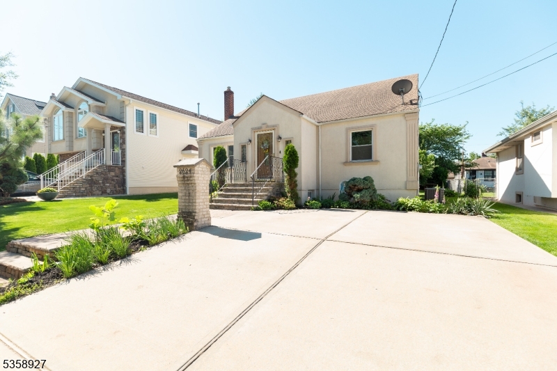 2624 Tremley Point Rd