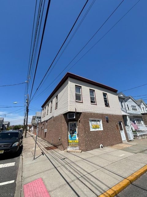 171 Hobart Ave Bayonne City NJ 07002