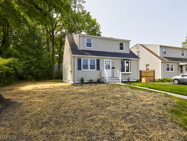 55 Willow Ave
