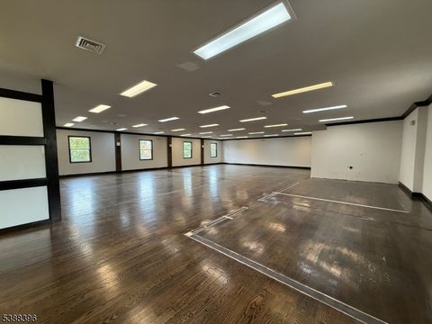 451 Main St Little Falls Twp. NJ 07424