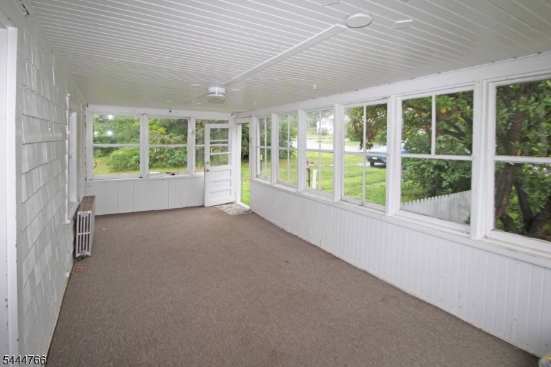805 Green Pond Rd Main