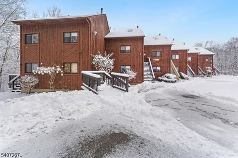 20 Augusta Dr Unit 5 5 Vernon Twp. NJ 07462