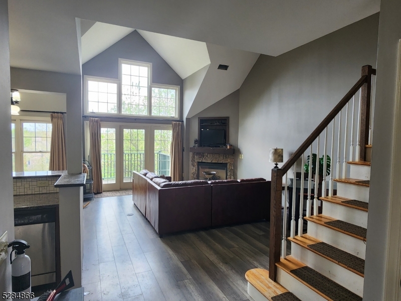 1 Pine Crescent 23