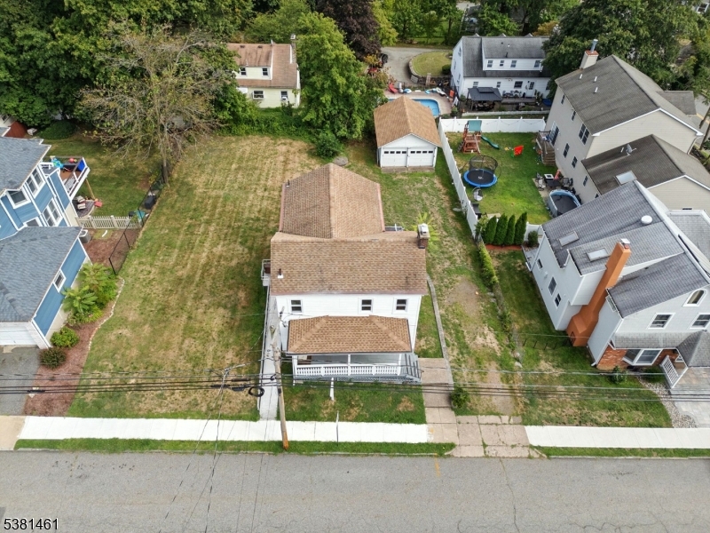 411 William St