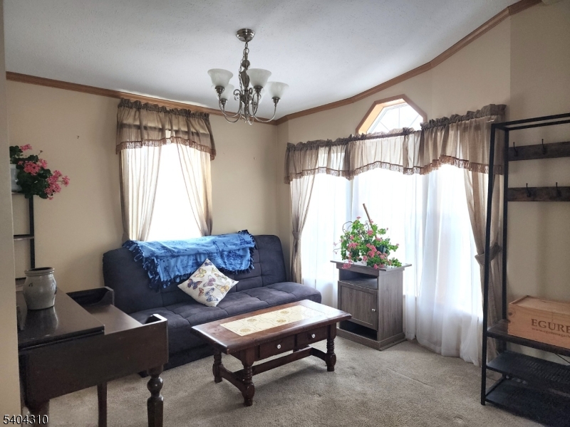 600 - 89 Pulis Ave 89