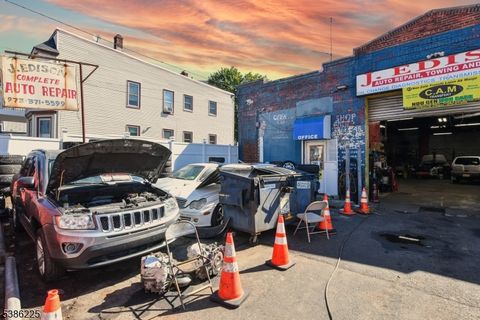 734 Grove St Irvington Twp. NJ 07111