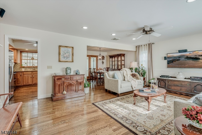 52 Castlewood Trl