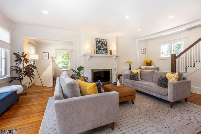 214 Alexander Ave